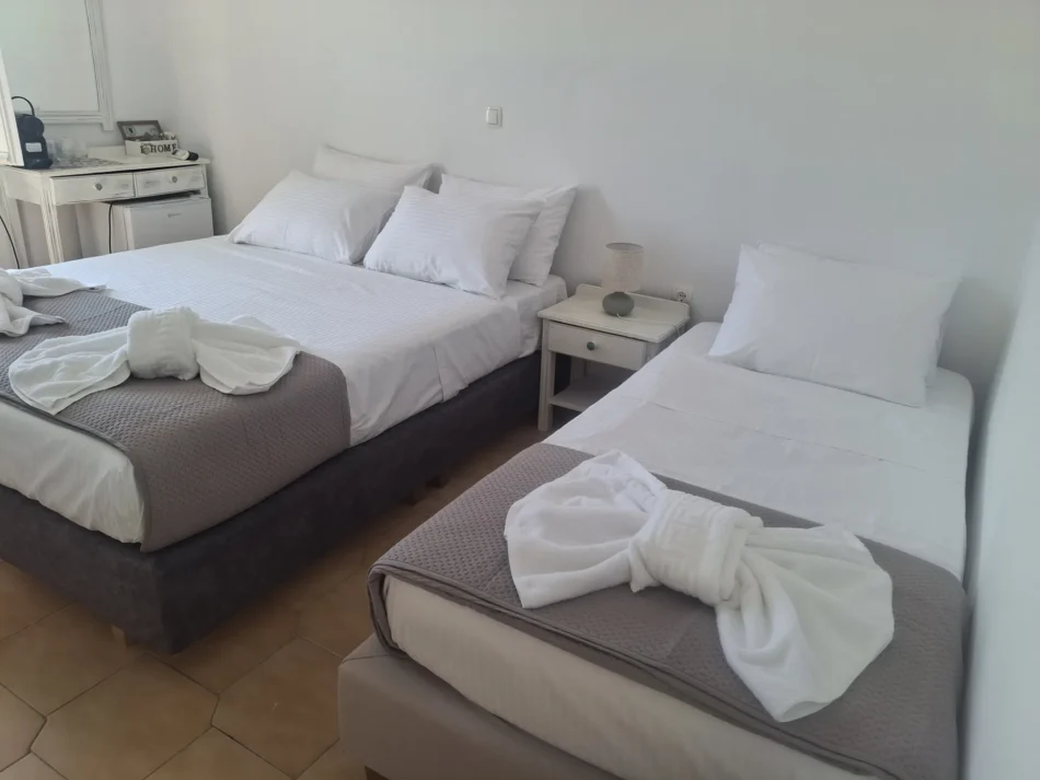 Room 6 Triple Room